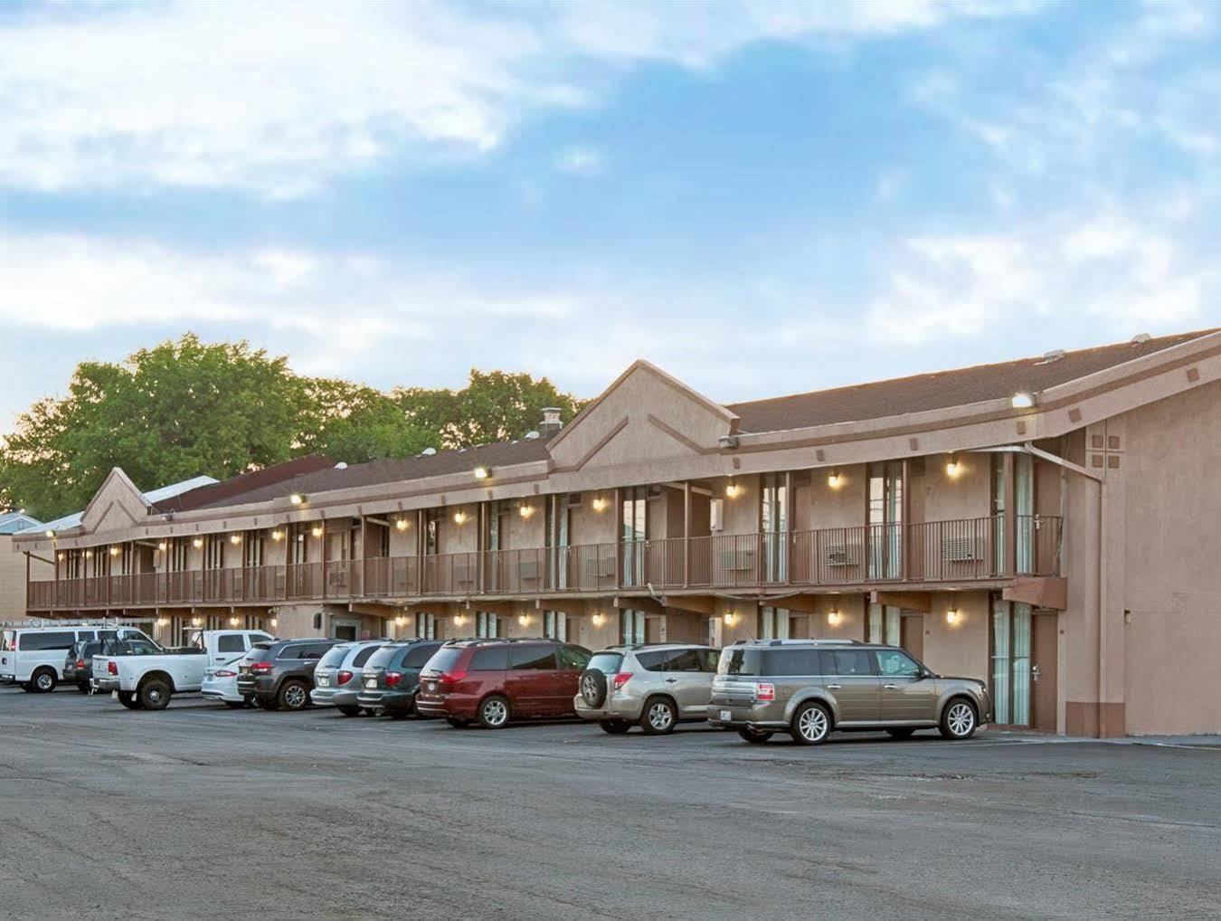 Knights Inn South Hackensasck South Hackensack Eksteriør billede